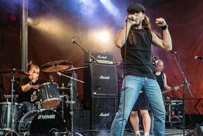 Iese Daase @ OlensFest 2014, picture 16, photographed by Edwin Houdevelt - FrontView Magazine