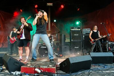 Iese Daase @ OlensFest 2014, picture 27, photographed by Edwin Houdevelt - FrontView Magazine