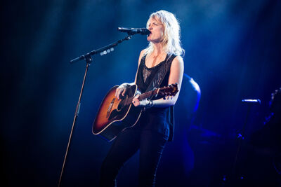 Ilse DeLange @ Parkfestival Coevorden 2014, foto 12, foto's door Elke Briers - FrontView Magazine