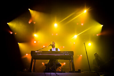 VanVelzen @ Parkfestival Coevorden 2014, picture 7, photographed by Elke Briers - FrontView Magazine