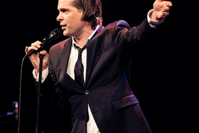 Hans Teeuwen & The Painkillers @ Arenberg, foto 2, foto's door Jef Peeters - FrontView Magazine