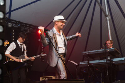 Wim Leys & @ Fundum @ Vlaanderen Zingt 2014 in Merksem, picture 3, photographed by Guy Danneels - FrontView Magazine