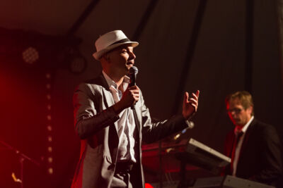 Wim Leys & @ Fundum @ Vlaanderen Zingt 2014 in Merksem, picture 6, photographed by Guy Danneels - FrontView Magazine