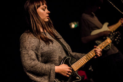 Angel Olsen @ Ab Club, foto 5, foto's door Geert Pieters - FrontView Magazine