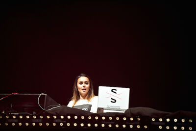 DJ Lady S @ Urbanice, picture 7, photographed by James Van Roosbroeck - FrontView Magazine