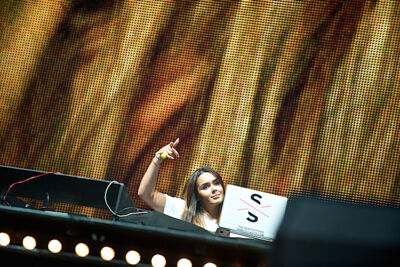 DJ Lady S @ Urbanice, picture 11, photographed by James Van Roosbroeck - FrontView Magazine