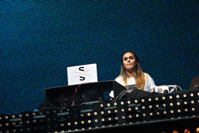 DJ Lady S @ Urbanice, picture 24, photographed by James Van Roosbroeck - FrontView Magazine