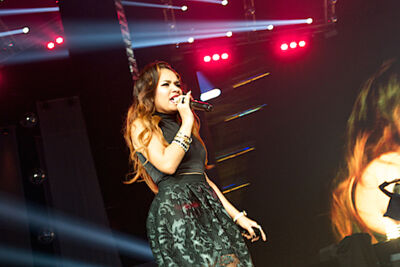 Lumidee @ Urbanice, picture 4, photographed by James Van Roosbroeck - FrontView Magazine