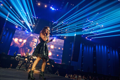 Lumidee @ Urbanice, picture 28, photographed by James Van Roosbroeck - FrontView Magazine