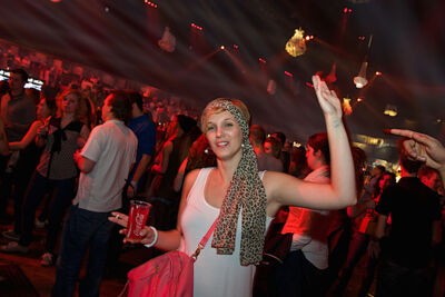 Sfeerbeelden @ Urbanice, picture 38, photographed by James Van Roosbroeck - FrontView Magazine