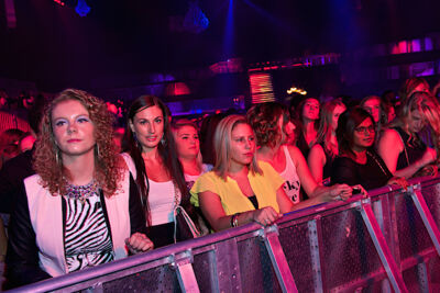 Sfeerbeelden @ Urbanice, picture 45, photographed by James Van Roosbroeck - FrontView Magazine