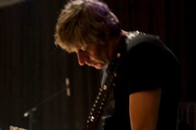 Falling Man @ De Casino, picture 3, photographed by Bert Schevernels - FrontView Magazine