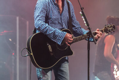 Umberto Tozzi @ Kursaal Oostende, picture 43, photographed by Guy Danneels - FrontView Magazine