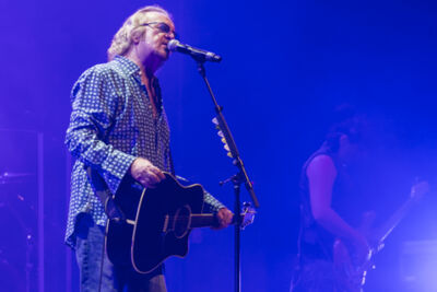 Umberto Tozzi @ Kursaal Oostende, picture 47, photographed by Guy Danneels - FrontView Magazine