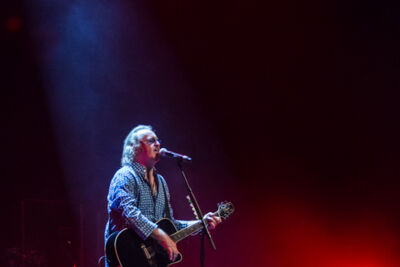 Umberto Tozzi @ Kursaal Oostende, picture 49, photographed by Guy Danneels - FrontView Magazine