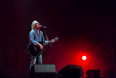 Umberto Tozzi @ Kursaal Oostende, picture 50, photographed by Guy Danneels - FrontView Magazine
