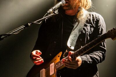 Band Of Skulls @ Trix, picture 20, photographed by Edwin Houdevelt - FrontView Magazine