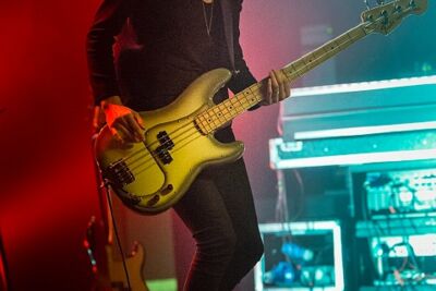 Band Of Skulls @ Trix, picture 25, photographed by Edwin Houdevelt - FrontView Magazine
