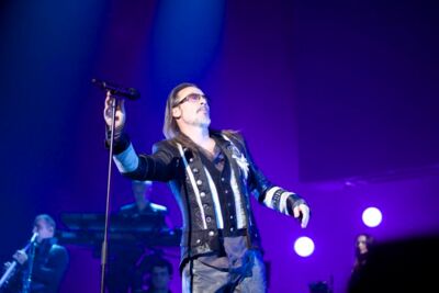 Florent Pagny @ Vorst Nationaal, picture 4, photographed by Pascal Liagre - FrontView Magazine