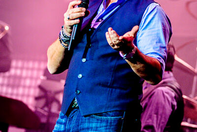 Marco Borsato - Duizend Spiegels Tour @ Ethias Theater, foto 7, foto's door Elke Briers - FrontView Magazine