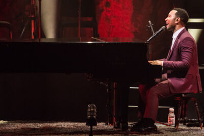 John Legend @ Vorst Nationaal, picture 12, photographed by Dorien Goetschalckx - FrontView Magazine