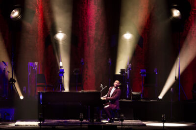 John Legend @ Vorst Nationaal, picture 14, photographed by Dorien Goetschalckx - FrontView Magazine