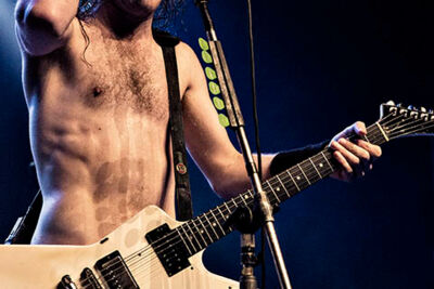 Airbourne @ Trix, picture 10, photographed by Jef Peeters - FrontView Magazine