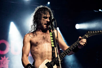 Airbourne @ Trix, picture 18, photographed by Jef Peeters - FrontView Magazine