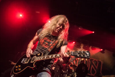 Saxon @ Trix, foto 14, foto's door Dorien Goetschalckx - FrontView Magazine