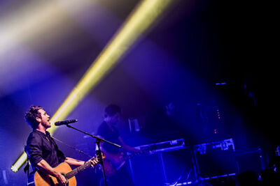 Bastian Baker @ Koninklijk Circus, picture 3, photographed by Elke Briers - FrontView Magazine