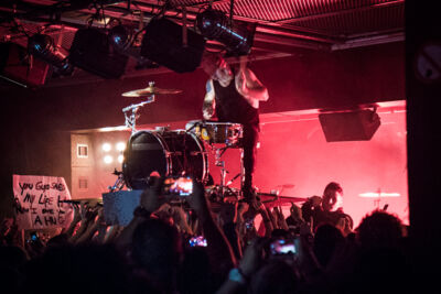 21 Pilots @ Trix Club, picture 10, photographed by Tom Stessens - FrontView Magazine
