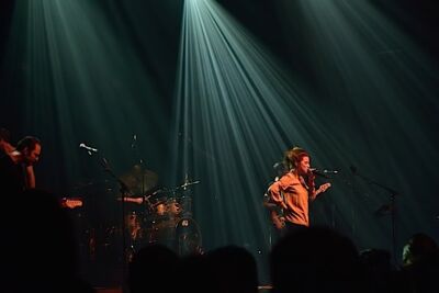 Selah Sue @ Cirque Royal, picture 10, photographed by Wim Patry - FrontView Magazine