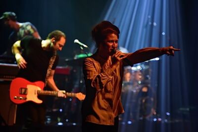 Selah Sue @ Cirque Royal, picture 13, photographed by Wim Patry - FrontView Magazine