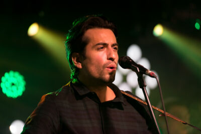 Dotan @ Qube QMusic, foto 6, foto's door Johan Van Buggenhout - FrontView Magazine