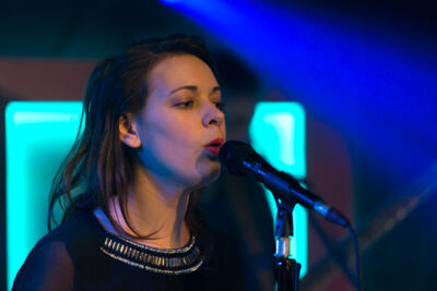 Dotan @ Qube QMusic, foto 15, foto's door Johan Van Buggenhout - FrontView Magazine