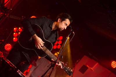 Dotan @ Qube QMusic, foto 16, foto's door Johan Van Buggenhout - FrontView Magazine