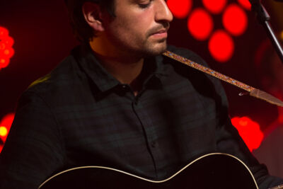 Dotan @ Qube QMusic, foto 18, foto's door Johan Van Buggenhout - FrontView Magazine