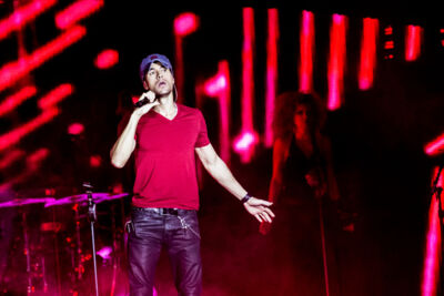 Enrique Iglesias @ Sportpaleis, picture 2, photographed by Dorien Goetschalckx - FrontView Magazine