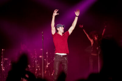 Enrique Iglesias @ Sportpaleis, picture 5, photographed by Dorien Goetschalckx - FrontView Magazine