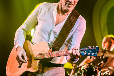 Radio 1 Sessie - Paul Michiels @ Trix, foto 10, foto's door Elke Briers - FrontView Magazine