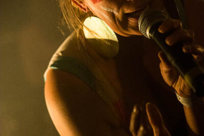 Kenji Minogue @ Muzikodroom Hasselt, foto 3, foto's door Alexander Eyckmans - FrontView Magazine