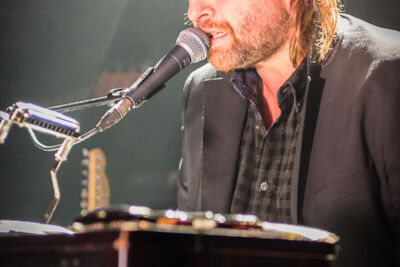 Admiral Freebee @ De Casino, Sint-Niklaas, picture 1, photographed by Jan van Hecke - FrontView Magazine