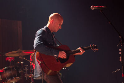 Milow @ AB Brussel, foto 4, foto's door Johan Van Buggenhout - FrontView Magazine