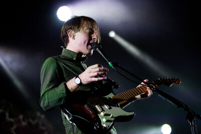 Bombay Bicycle Club @ Trix, picture 4, photographed by Kristof Hayen - FrontView Magazine