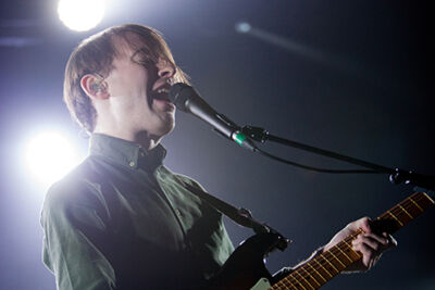Bombay Bicycle Club @ Trix, picture 7, photographed by Kristof Hayen - FrontView Magazine