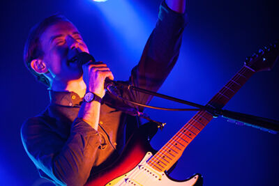 Bombay Bicycle Club @ Trix, picture 14, photographed by Kristof Hayen - FrontView Magazine