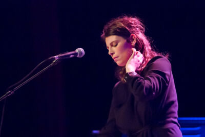 Susan Clynes @ De Roma - Borgerhout, picture 6, photographed by Guy Danneels - FrontView Magazine