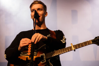 George Ezra @ Trix, picture 5, photographed by Tristan Herftijd - FrontView Magazine