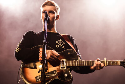 George Ezra @ Trix, picture 16, photographed by Tristan Herftijd - FrontView Magazine