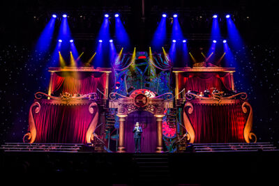 De Grote Sinterklaasshow 2014 @ Sportpaleis, foto 2, foto's door Elke Briers - FrontView Magazine